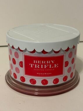 Homeworx 4 Wick Berry Trifle Scented Candle NEW